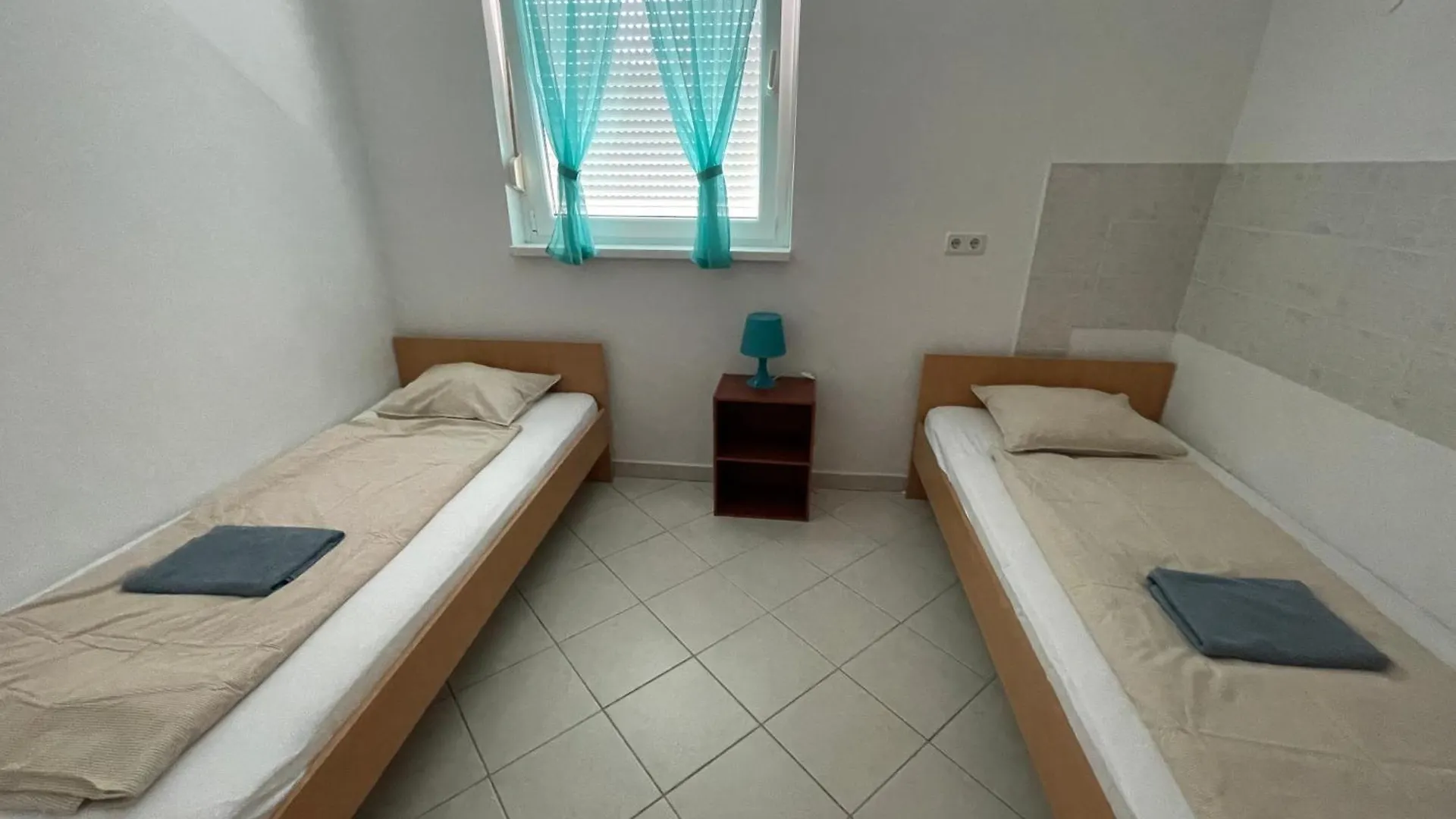 Kristina Apartmanhaz Dobrinj